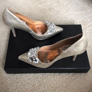 Badgley Mischka Pump